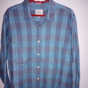 American Eagle Seriously Soft Button Down Shirt 100% Cotton, Size Large